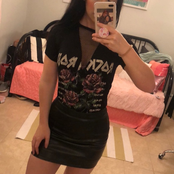 Rock Graphic Tee - Picture 2 of 5